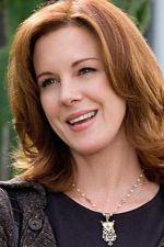 Elizabeth Perkins