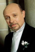 Hector Elizondo